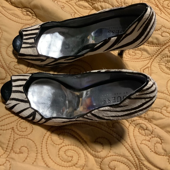 Beautiful zebra striped, ponytail, peekaboo, Guess shoes. Size 8.5 - Picture 5 of 6